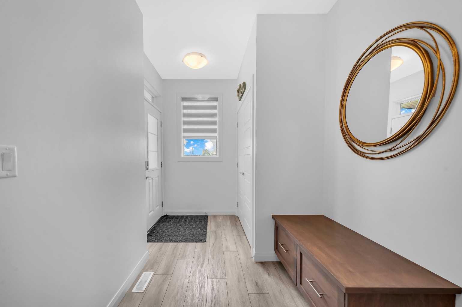 95 Redstone Heights NE