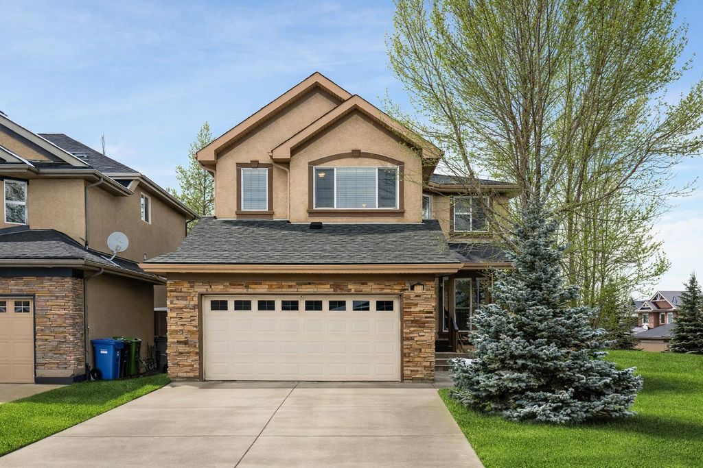 Photo of 443 Everbrook Way SW, Calgary, AB T2Y 0A6 (MLS # A2282511)