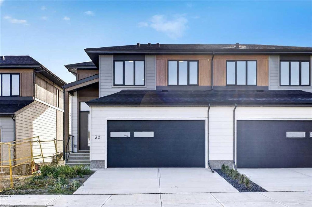 Photo of 30 Harbour Way, Rural Rocky View County, AB T3Z 0K1 (MLS # A2351186)