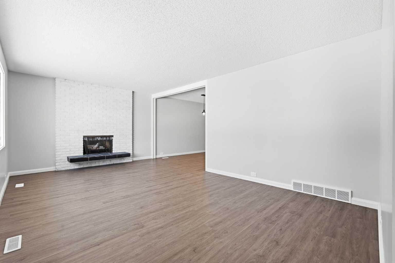 5031 Vienna Drive NW