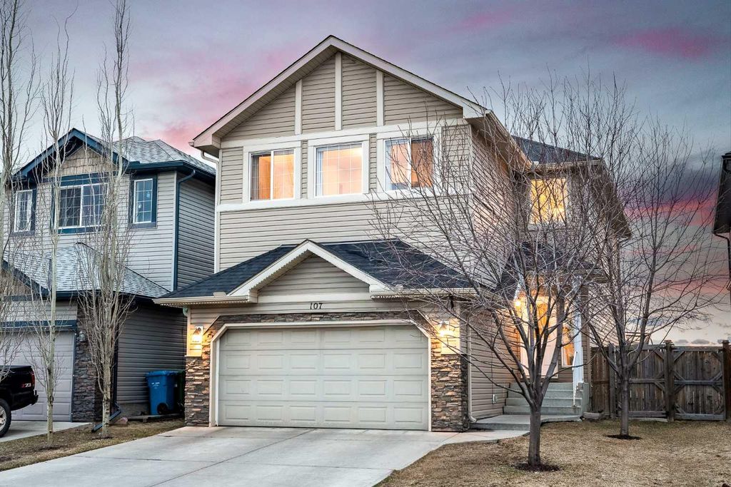 Photo of 107 Everwoods Park SW, Calgary, AB T2Y 0G3 (MLS # A2300828)