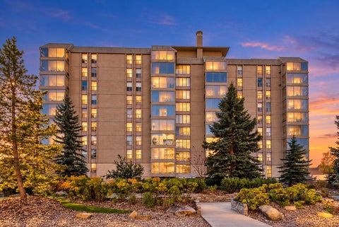Photo of 4555 Varsity Lane NW #104, Calgary, AB T3A 2V6 (MLS # A2355422)