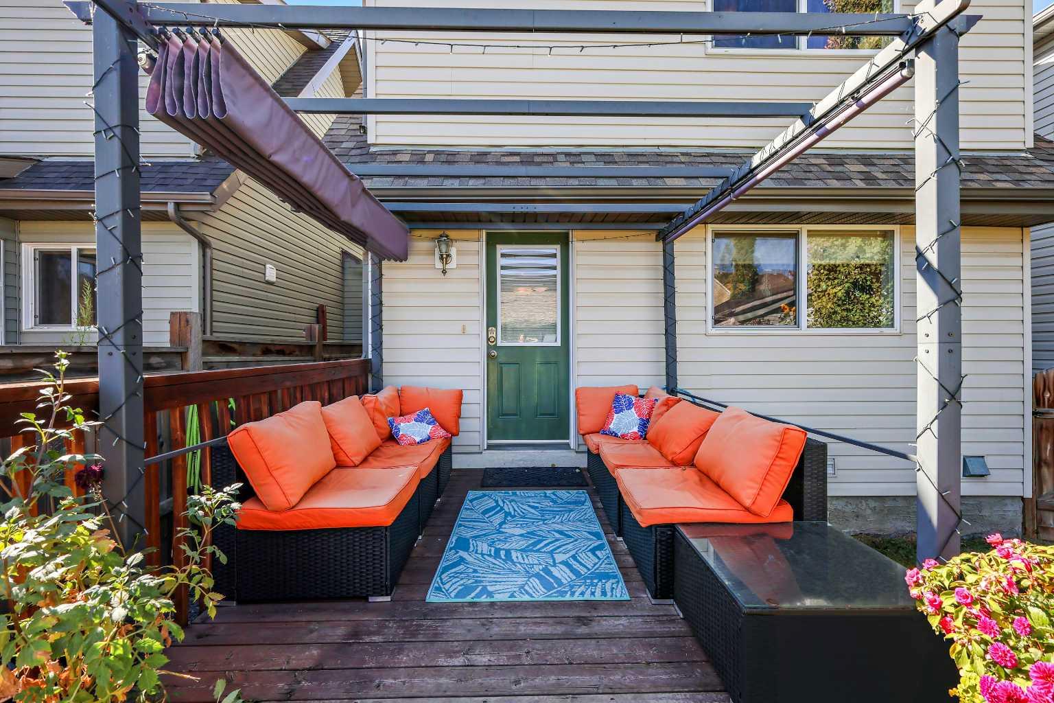 180 Copperfield Rise SE