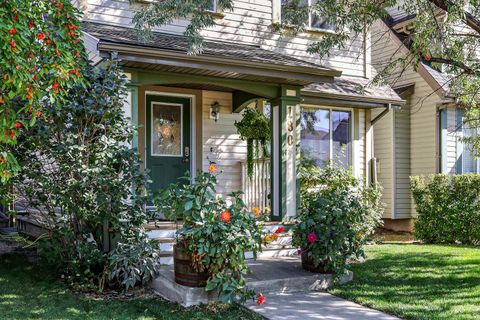 180 Copperfield Rise SE Calgary AB T2Z 4V5