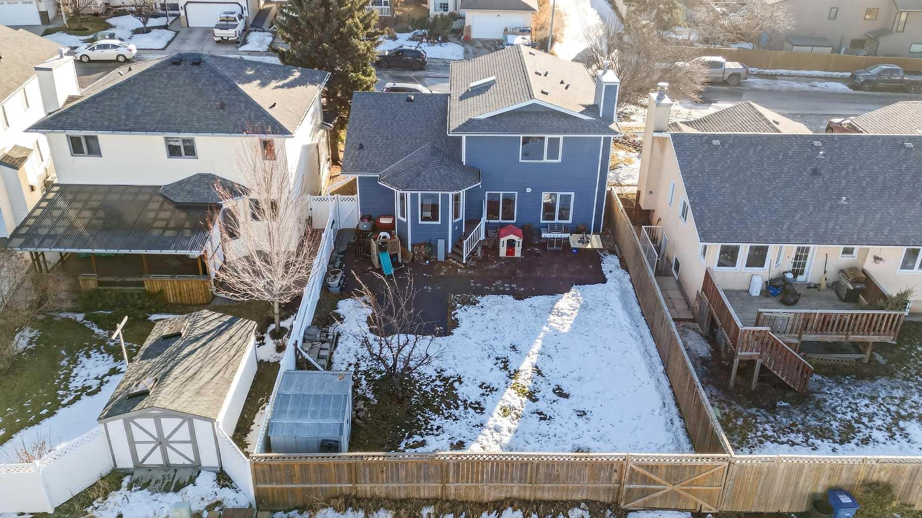 1336 Meadowbrook Drive SE