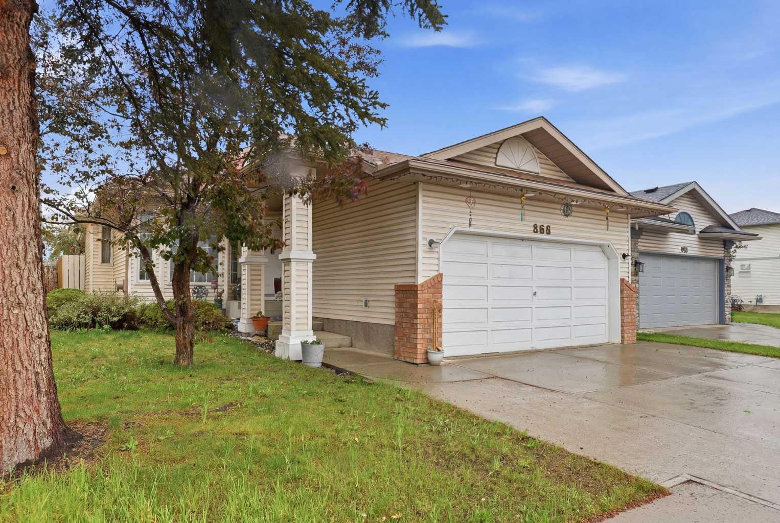 866 Applewood Drive SE