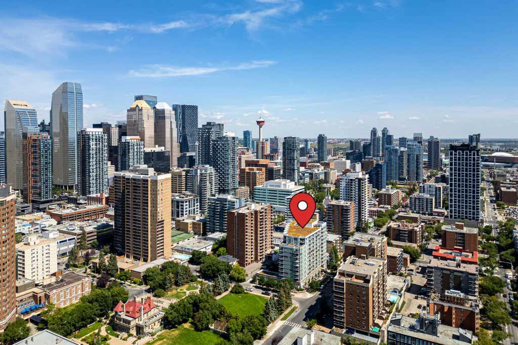 Photo of 626 14 Avenue SW #701, Calgary, AB T2R 0X4 (MLS # A2335077)