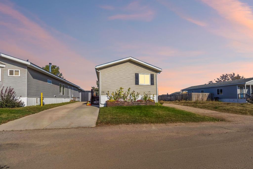 Photo of 116 Greenwood Place, Fort McMurray, AB T9H 2L9 (MLS # A2300989)