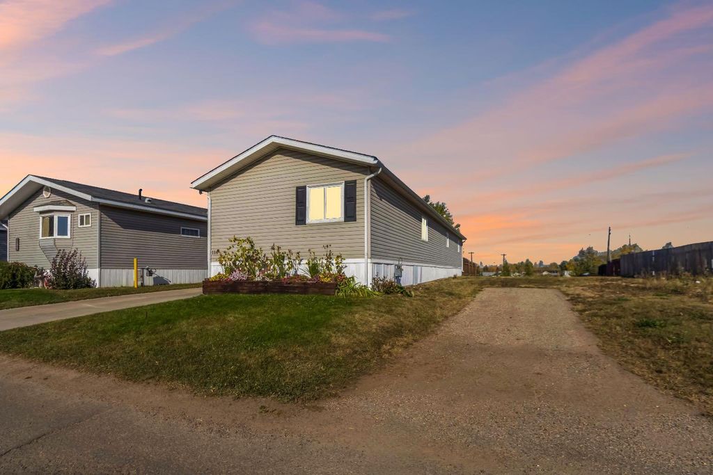 Photo of 116 Greenwood Place, Fort McMurray, AB T9H 2L9 (MLS # A2300989)