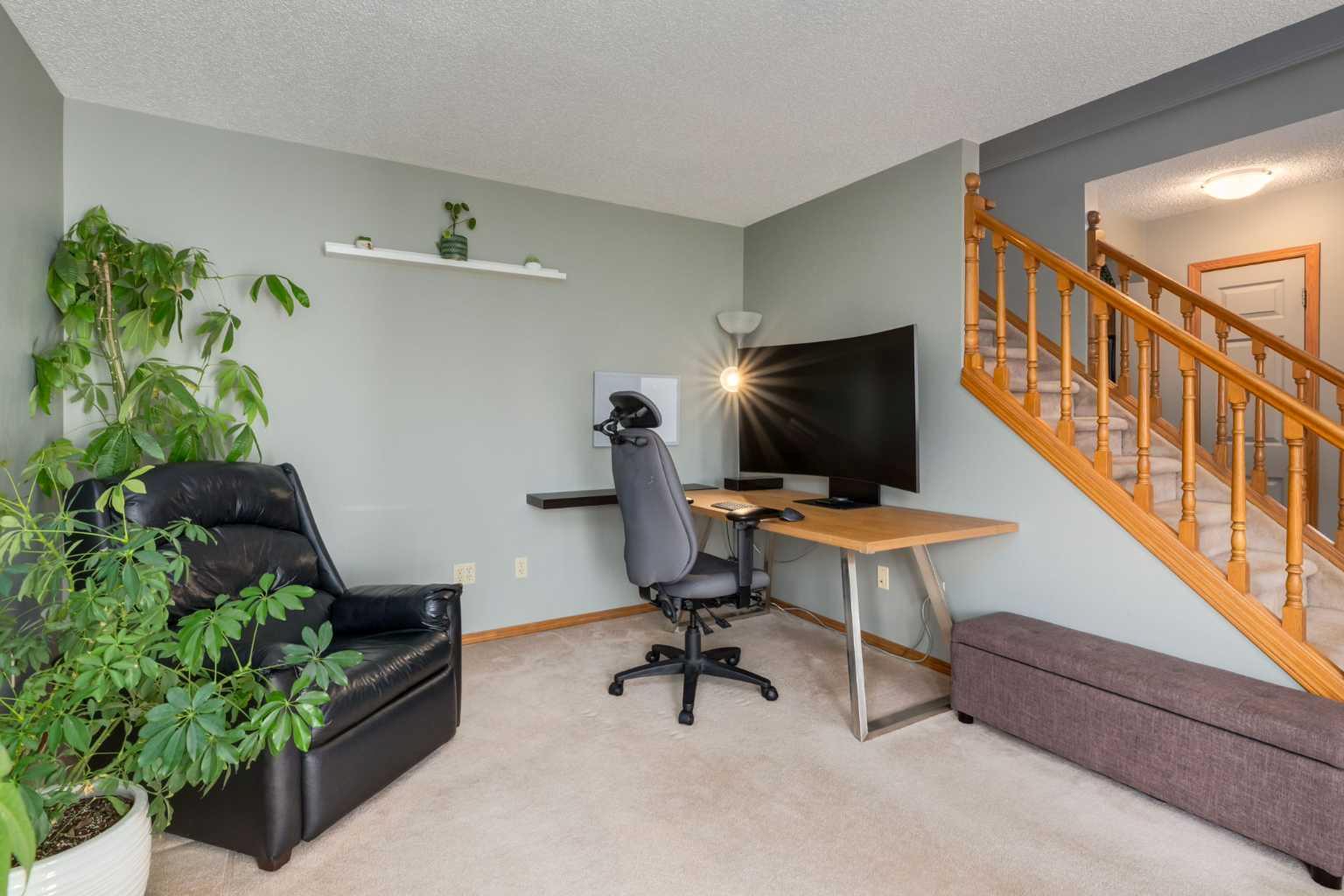 159 Macewan Drive NW