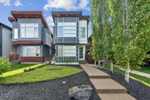 Photo of 2026 32 Street SW, Calgary, AB T3E 2R3 (MLS # A2318188)