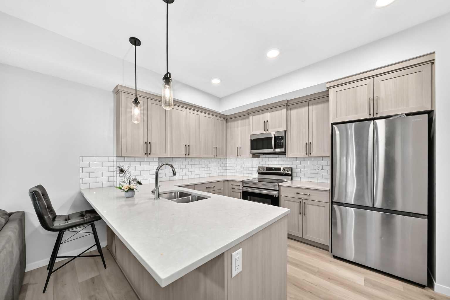 40 Carrington Plaza NW 120