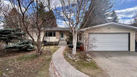 Photo of 5924 Bow Crescent NW, Calgary, AB T3B 2B7 (MLS # A2306483)
