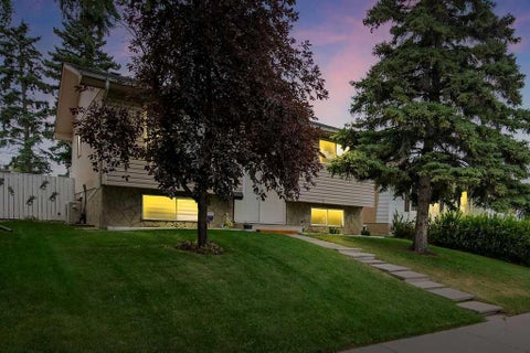 Photo of 311 Penbrooke Crescent SE, Calgary, AB T2A 3T6 (MLS # A2327697)
