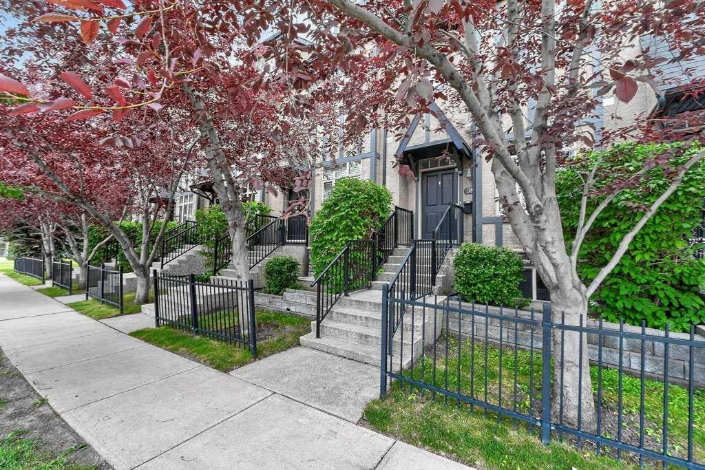 6 Scarpe Drive SW 20