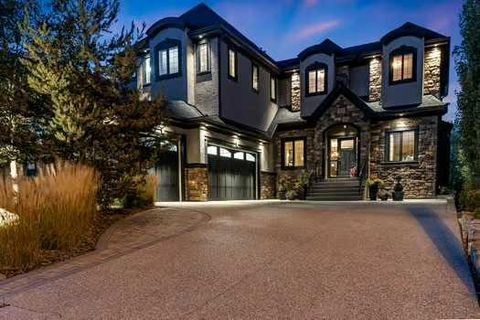 Photo of 41 Evergreen Mount SW, Calgary, AB T2Y 0K1 (MLS # A2259863) Photo of 41 Evergreen Mount SW, Calgary, AB T2Y 0K1 (MLS # A2259863)