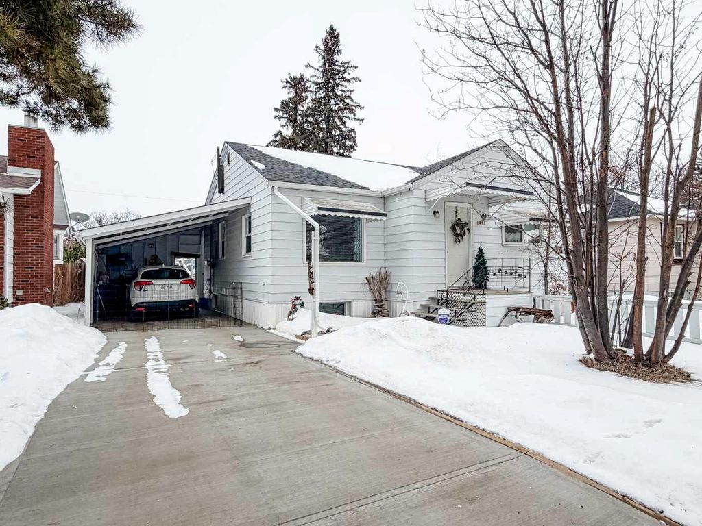 Photo of 5812 50A Avenue, Stettler, AB T4K 1C3 (MLS # A2292598)