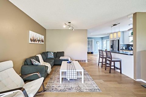 Photo of 8414 Berwick Road NW, Calgary, AB T3K 1E5 (MLS # A2259911) Photo of 8414 Berwick Road NW, Calgary, AB T3K 1E5 (MLS # A2259911)