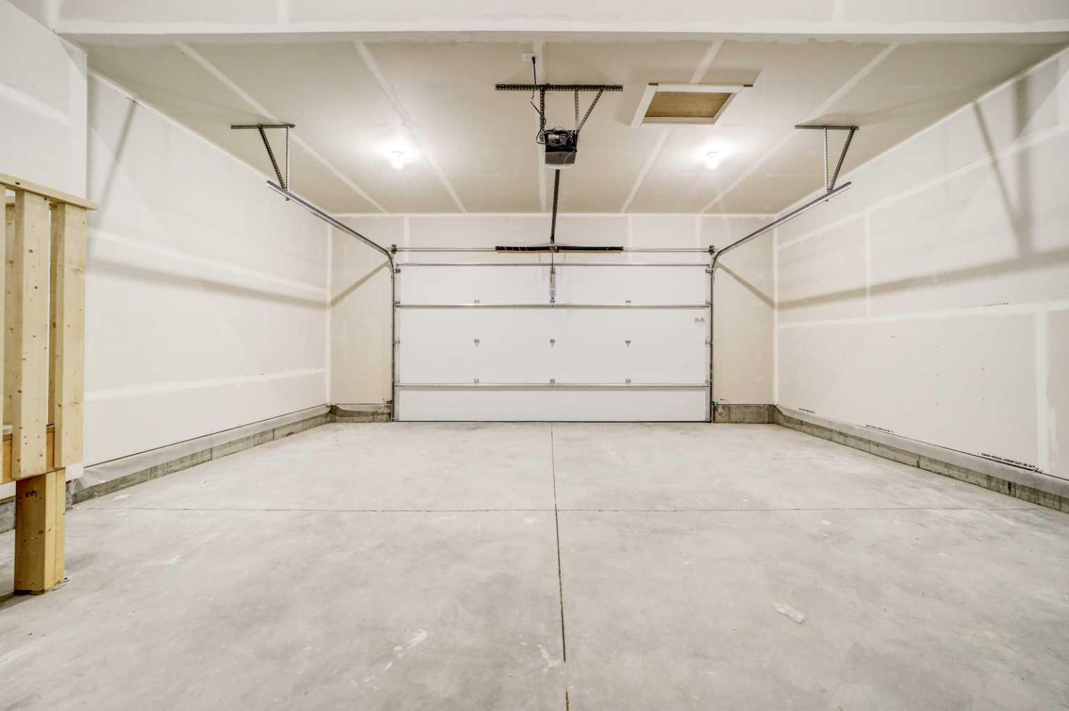 413 Rivergrove Chase W