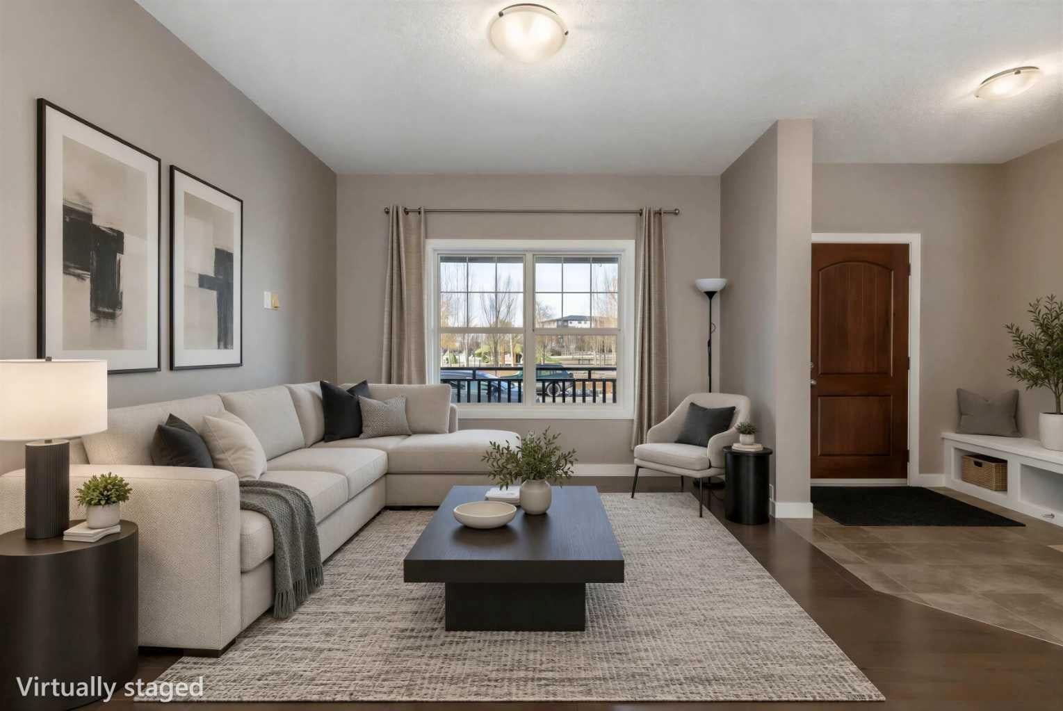 144 CLYDESDALE Way