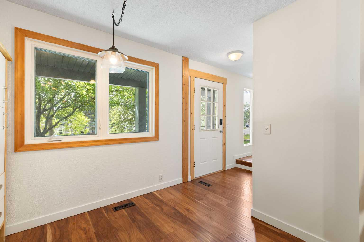 84 Abingdon Crescent NE