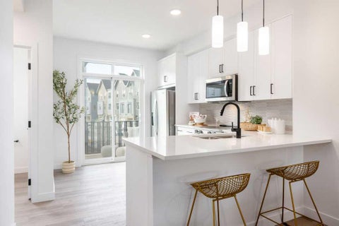 Photo of 437 Alpine Avenue SW #702, Calgary, AB T2Y 0Z8 (MLS # A2332737)