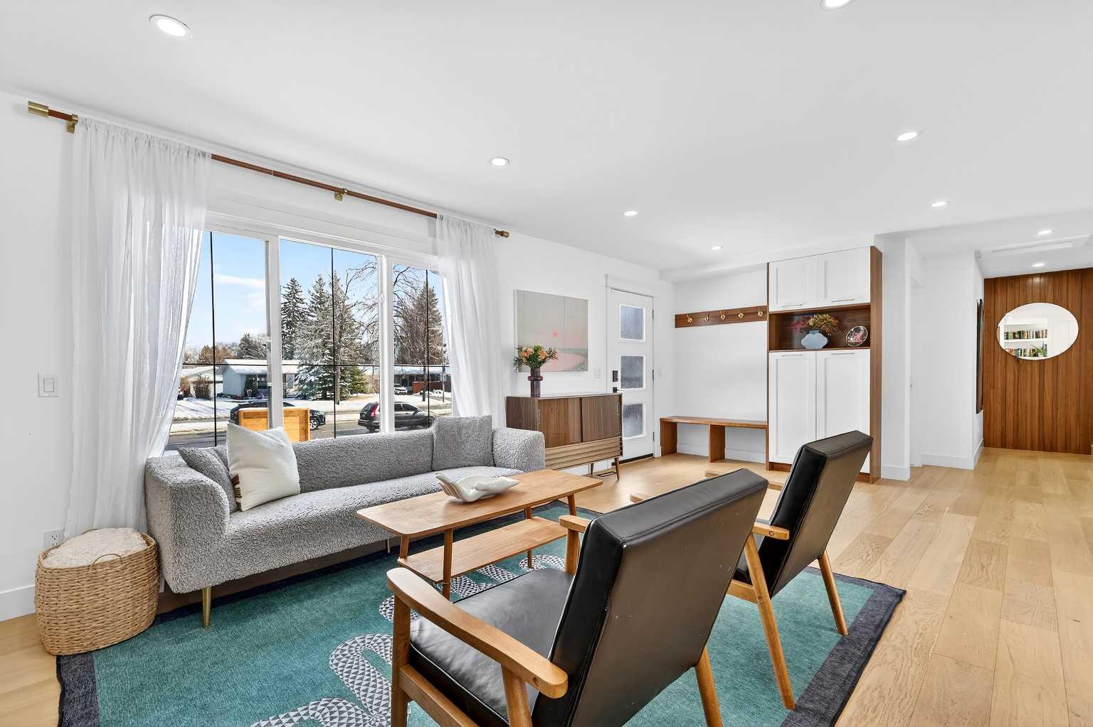 6323 Crowchild Trail SW