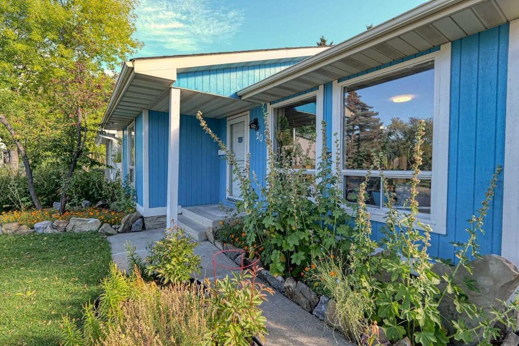 Photo of 20 Falton Way NE, Calgary, AB T3J 1K4 (MLS # A2283193)