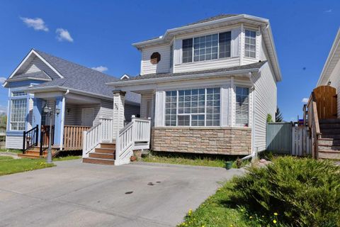 125 Costa Mesa Close NE Calgary AB T1Y 6W9