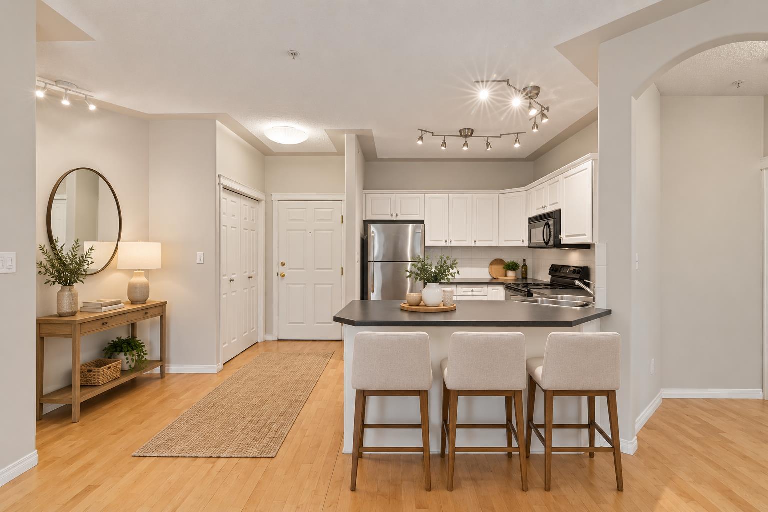 2419 Erlton Road SW 207