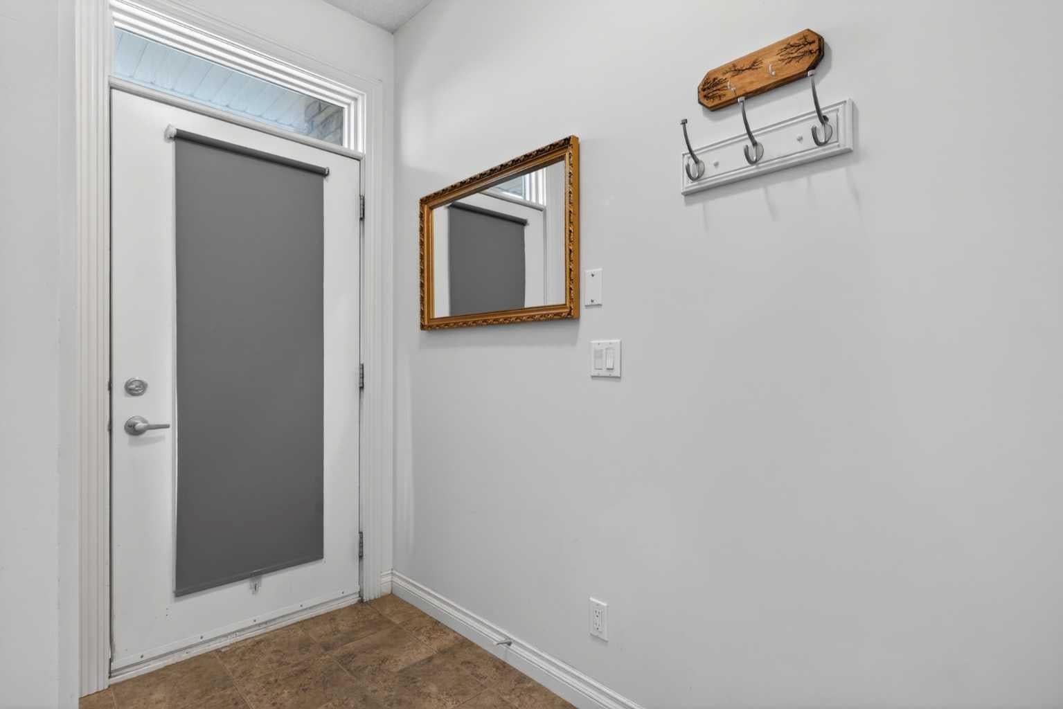 108 Rockyledge View NW 6