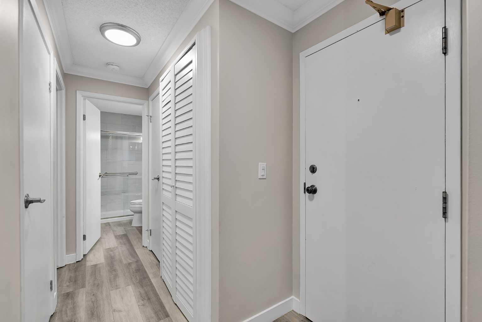 727 56 Avenue SW 302