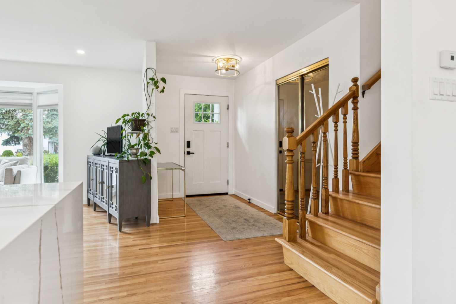10719 Mapleglen Crescent SE