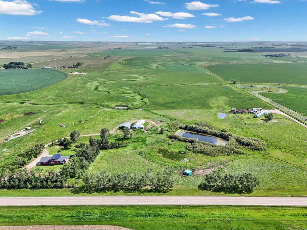 Photo of 142041/142023 HWY 544, Rural Newell, County of, AB T0J 2K0 (MLS # A2334527)