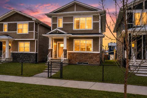 Photo of 106 Dawson Harbour Grove, Chestermere, AB T1X 2S4 (MLS # A2310343)