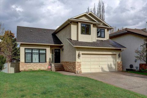 Photo of 12 Signal Ridge Court SW, Calgary, AB T3H 3G1 (MLS # A2313886)