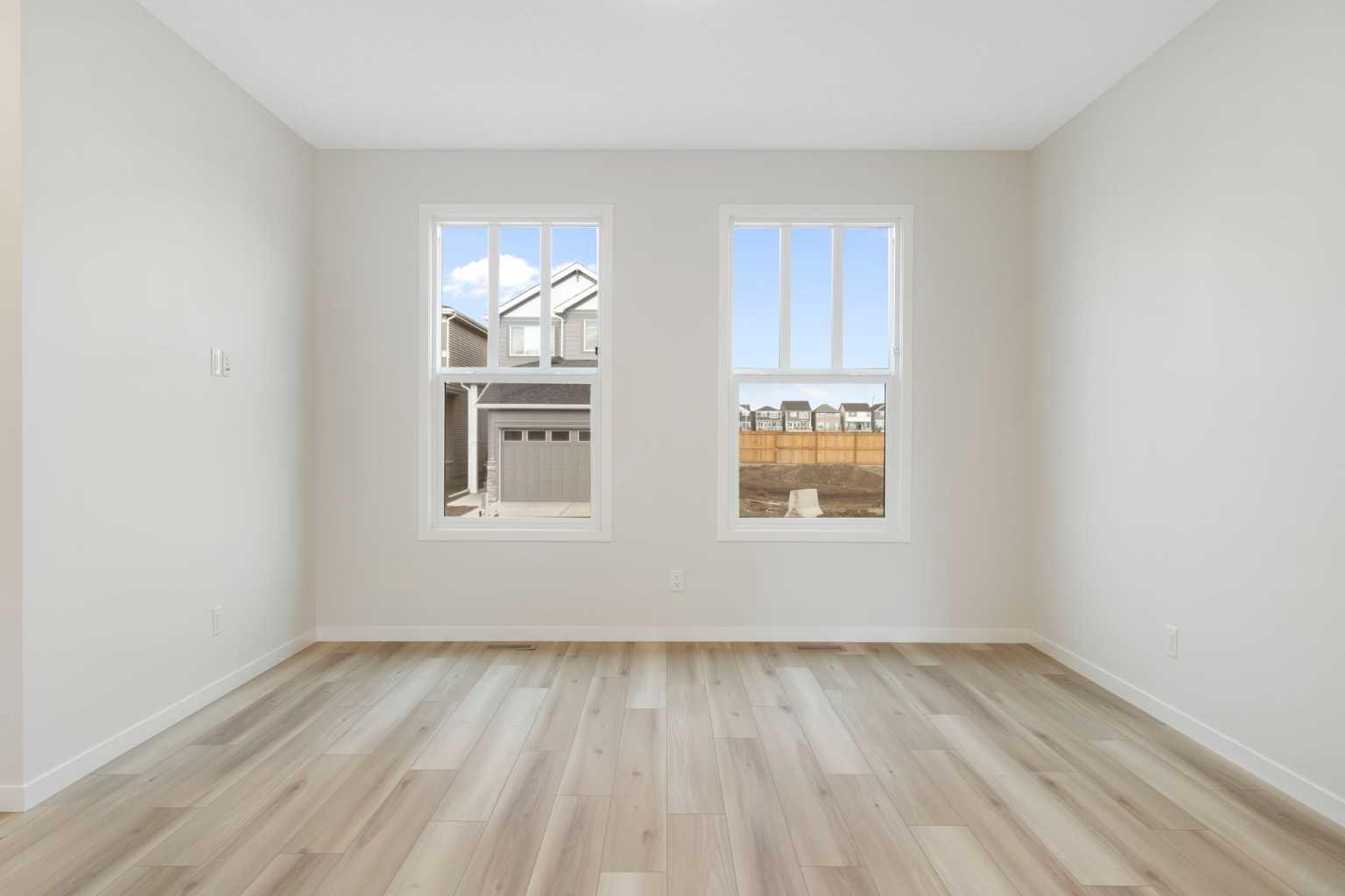 680 Buffaloberry Manor SE