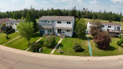 Photo of 278 Ross Haven Drive, Fort McMurray, AB T9H 3P1 (MLS # A2316627)