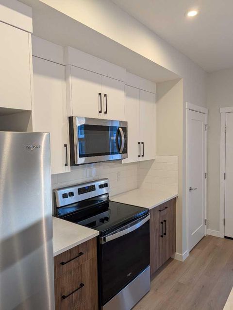 400 Belmont Street SW 506 Calgary AB T2X 4C1