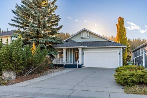 Photo of 70 Riverview Circle, Cochrane, AB T4C 1K3 (MLS # A2352769)