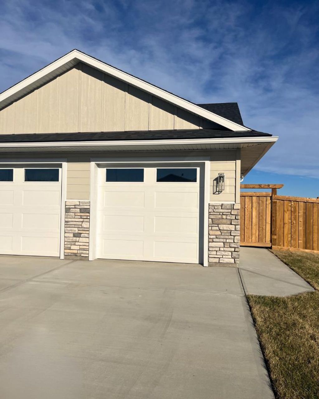 Photo of 93 Sunset Drive #B, Spirit River, AB T0H 3G0 (MLS # A2265298)