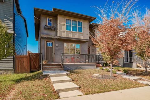 859 Walgrove Boulevard SE Calgary AB T2X 4G1