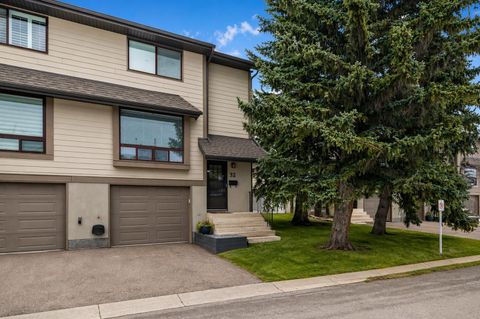 Photo of 5019 46 Avenue SW #32, Calgary, AB T3E 6R1 (MLS # A2293736)