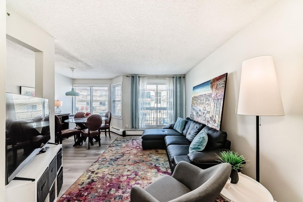 Photo of 630 57 Avenue SW #306, Calgary, AB T2V 0H4 (MLS # A2260824)
