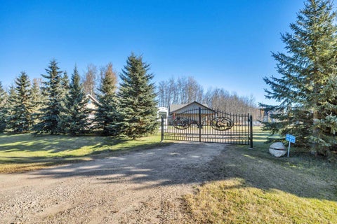 Photo of 462014 RAGE ROAD 10 #409, Rural Wetaskiwin No. 10, County of, AB T0C 2V0 (MLS # A2353822)