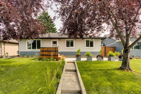 2444 45 Street SE Calgary AB T2B 1K4