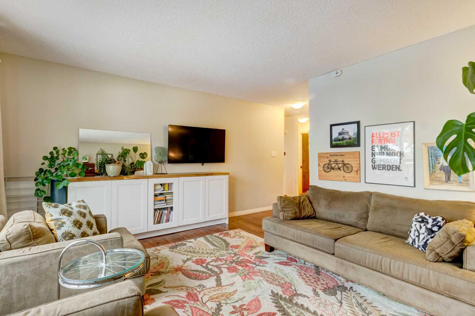 208 Muskrat Street A