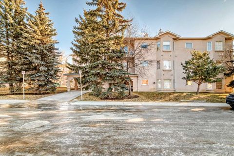 7 Lineham Avenue 205 Okotoks AB T1S 1Z2