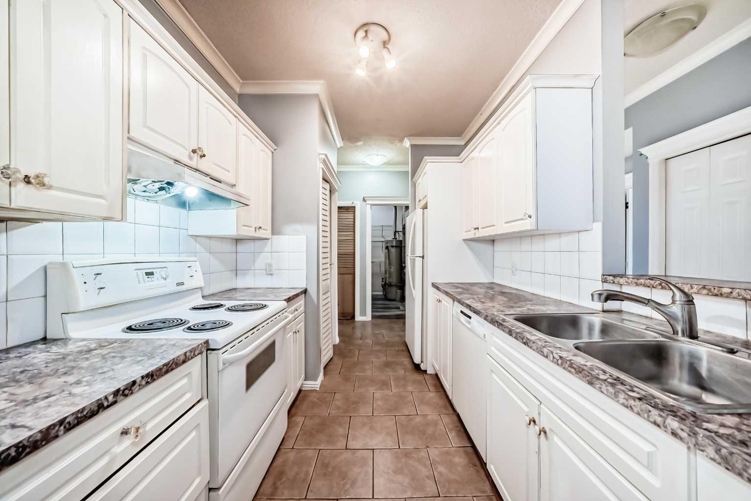 7 Lineham Avenue 205