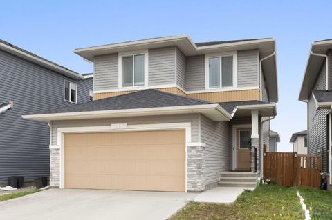 218 Willow Place Cochrane AB T4C 2S6